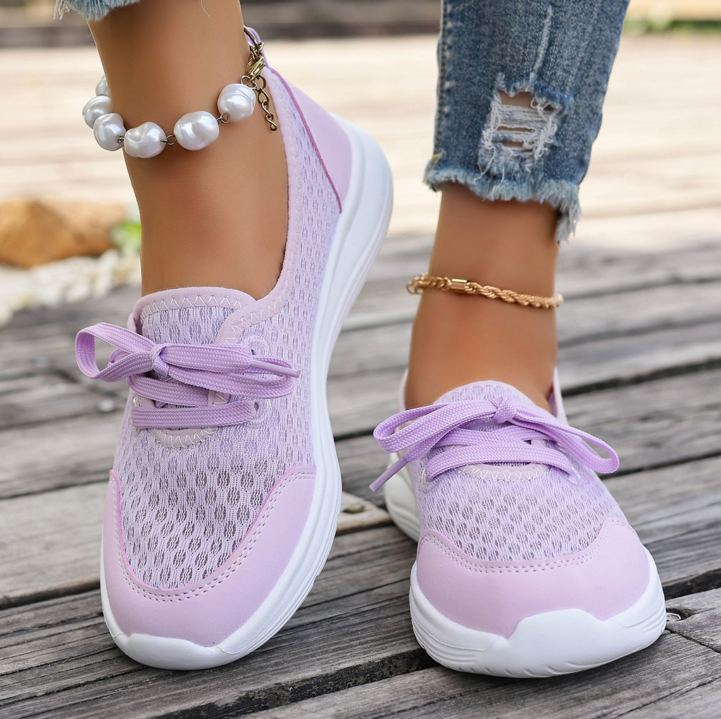 LORENA – Breezy and light through the summer!