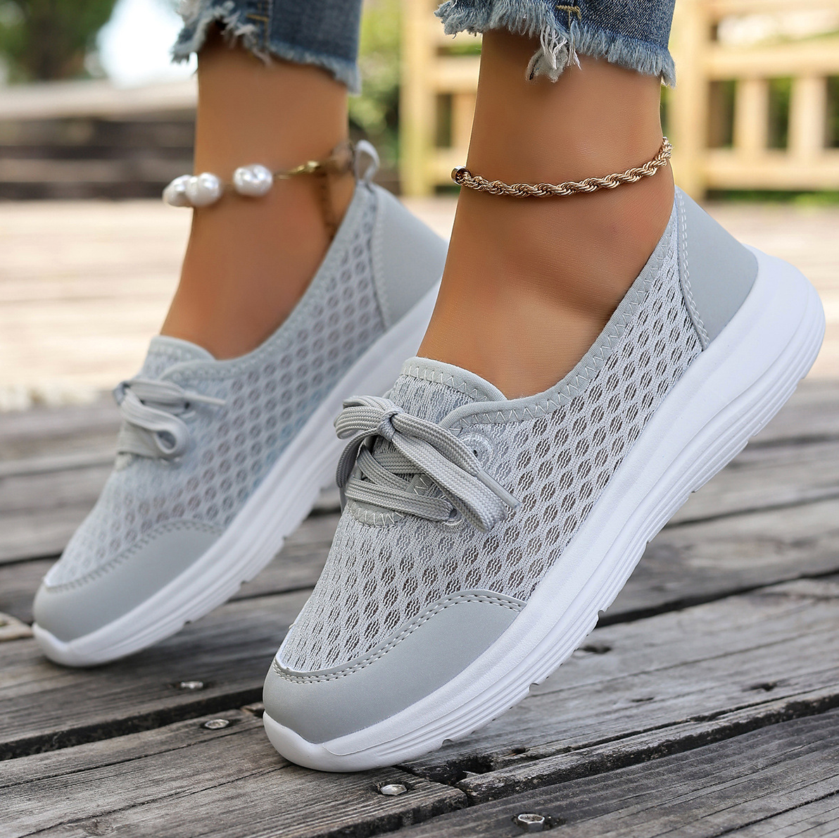 LORENA – Breezy and light through the summer!