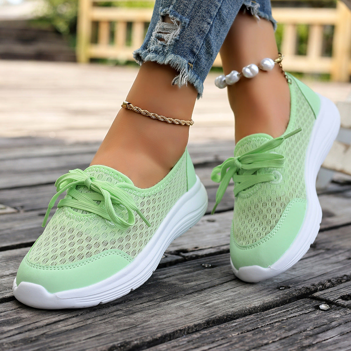 LORENA – Breezy and light through the summer!